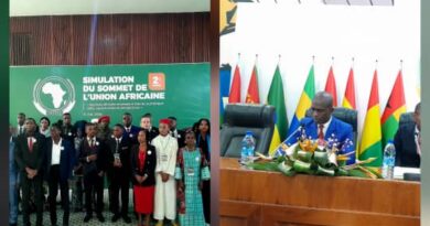 Plus de 220 jeunes venus de 55 États membres de l'Union africaine prennent part à Brazzaville à la deuxième édition de la simulation du Sommet de l'Union africaine, une initiative du Bilyf visant à initier la jeunesse aux mécanismes de la diplomatie, de la gouvernance et de la prise de décision continentale.