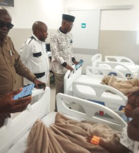 Une baleinière transportant des missionnaires de l'Église Centre de la Parole (Nzambé ya l'Huile) a fait naufrage le lundi 13 juillet sur la rivière Sangha, à proximité du port de Ouesso, dans le département de la Sangha. Si les premières informations faisaient état d'un bilan incertain, les données recueillies en fin de journée font état de deux personnes portées disparues.