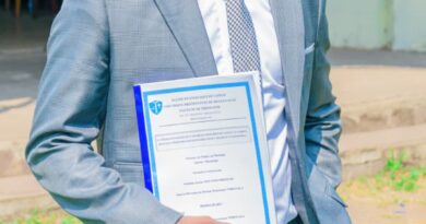 Après près de douze années de recherche, entamées en octobre 2014, le pasteur Arsène Ghislain Moutsoumboulou, a soutenu le 11 juillet à la Faculté de Théologie de l'Université Protestante de Brazzaville, sa thèse de doctorat. Son travail, couronné de la mention Très bien avec une moyenne de 17,13/20, propose une réflexion approfondie sur les défis contemporains de la mission chrétienne en Afrique centrale.