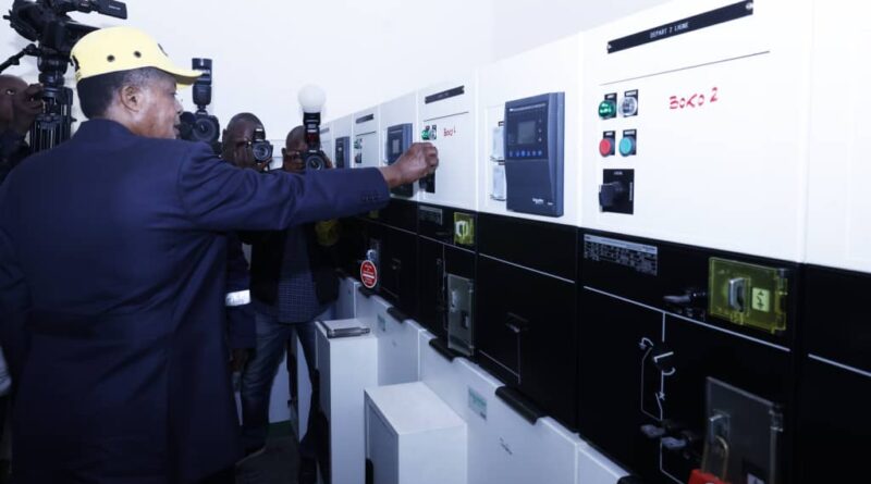 Le président de la République, Denis Sassou N'Guesso, a inauguré, le 15 juillet à Boko, dans le département du Pool, la ligne électrique moyenne tension de 30 kV reliant Kinkala, Louingui, Boko et Loumo. Cette infrastructure marque une nouvelle étape dans le renforcement de l'accès à l'électricité dans cette partie du pays et s'inscrit dans la politique nationale d'électrification portée par le programme présidentiel « Accélérer la marche vers le développement ».