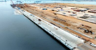 Les travaux de construction du Môle Est du port autonome de Pointe-Noire progressent à un rythme soutenu. Congo Terminal a annoncé le 6 juillet avoir déjà réalisé 400 mètres de quai sur les 750 mètres prévus, une avancée majeure dans ce projet d'extension qui ambitionne de faire du port congolais une plateforme logistique de premier plan en Afrique centrale.