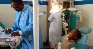 À mi-chemin de l'année 2026, les responsables des établissements hospitaliers du Congo sont appelés à faire leur examen de conscience. Réunis à Brazzaville le 14 juillet dans le cadre de la revue à mi-parcours des activités hospitalières, les acteurs du secteur de la santé évaluent les résultats obtenus au premier semestre, identifient les insuffisances et définissent les priorités pour améliorer durablement la qualité des soins offerts aux populations.